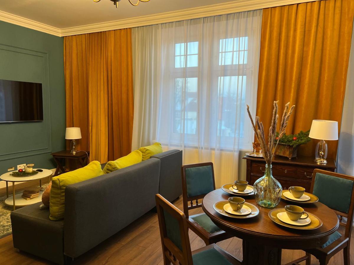 Apartament Baron ***** Jelenia Gora Exterior photo